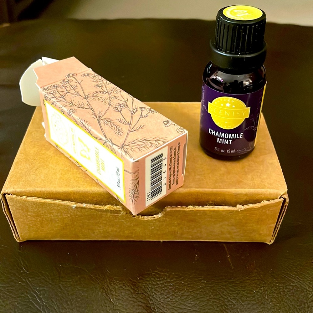 Scentsy Essential Oils; Chamomile Mint. NEW in Box